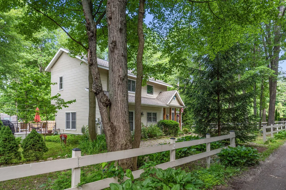 9177 Shady Lane Lakeside, MI 49116