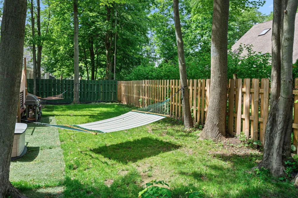 9177 Shady Lane Lakeside, MI 49116