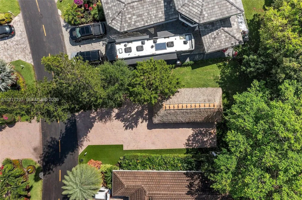 22 S Cortez Dr Margate, FL 33068
