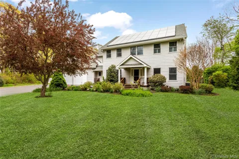 56 Lagoon Court W