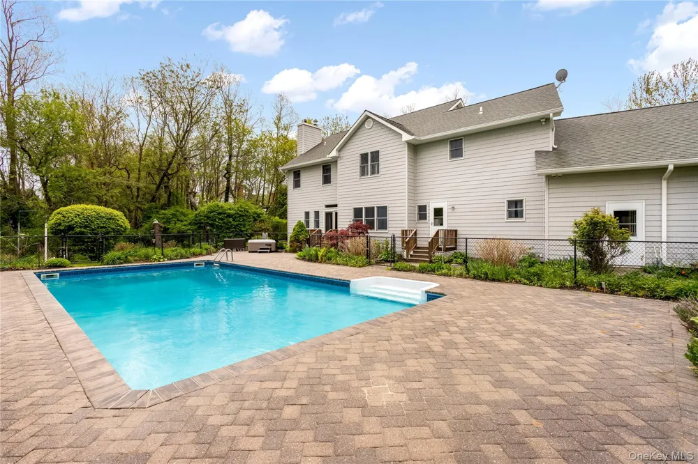 56 Lagoon Court W South Jamesport, NY 11947