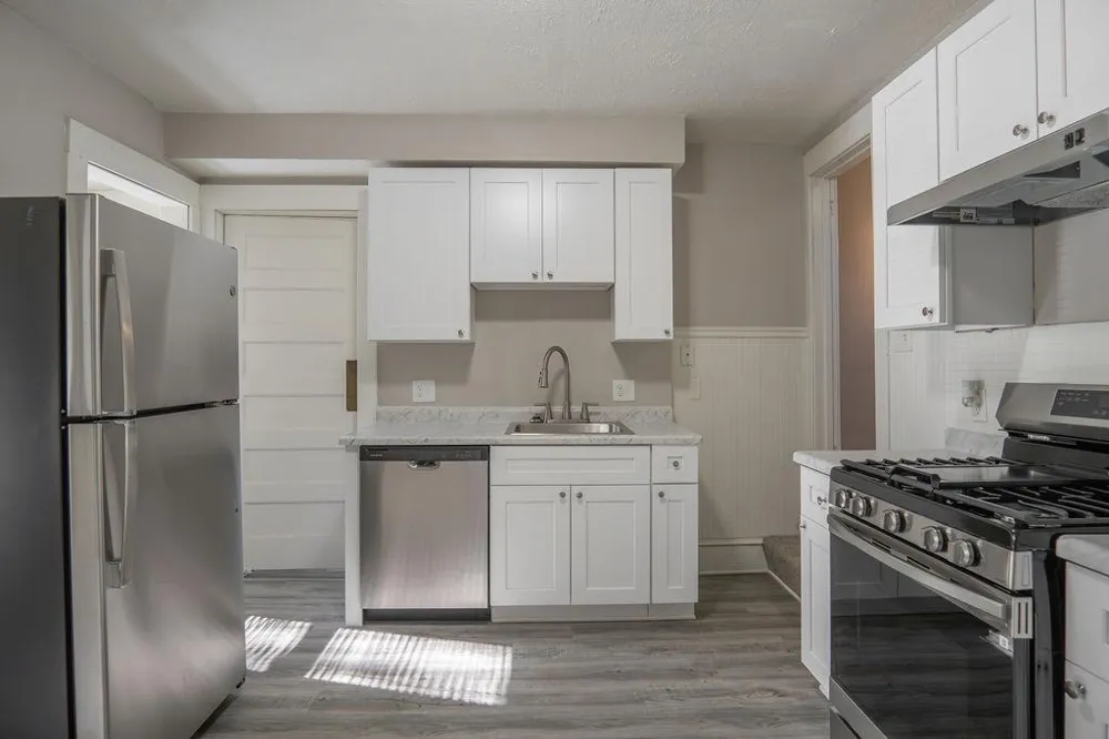 1606 Concordia Avenue Saint Paul, MN 55104