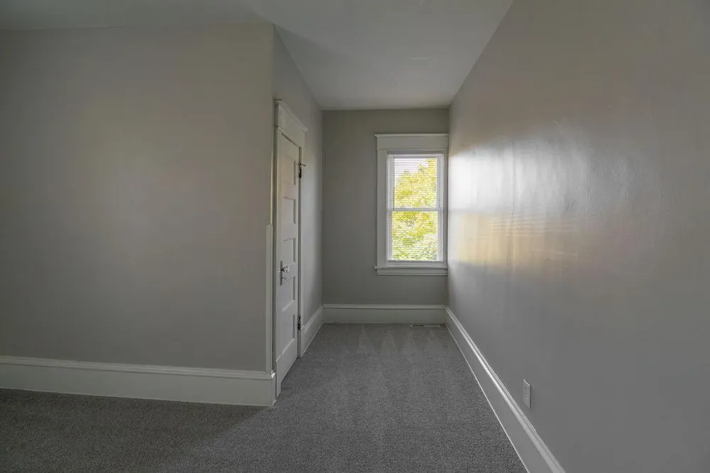 1606 Concordia Avenue Saint Paul, MN 55104