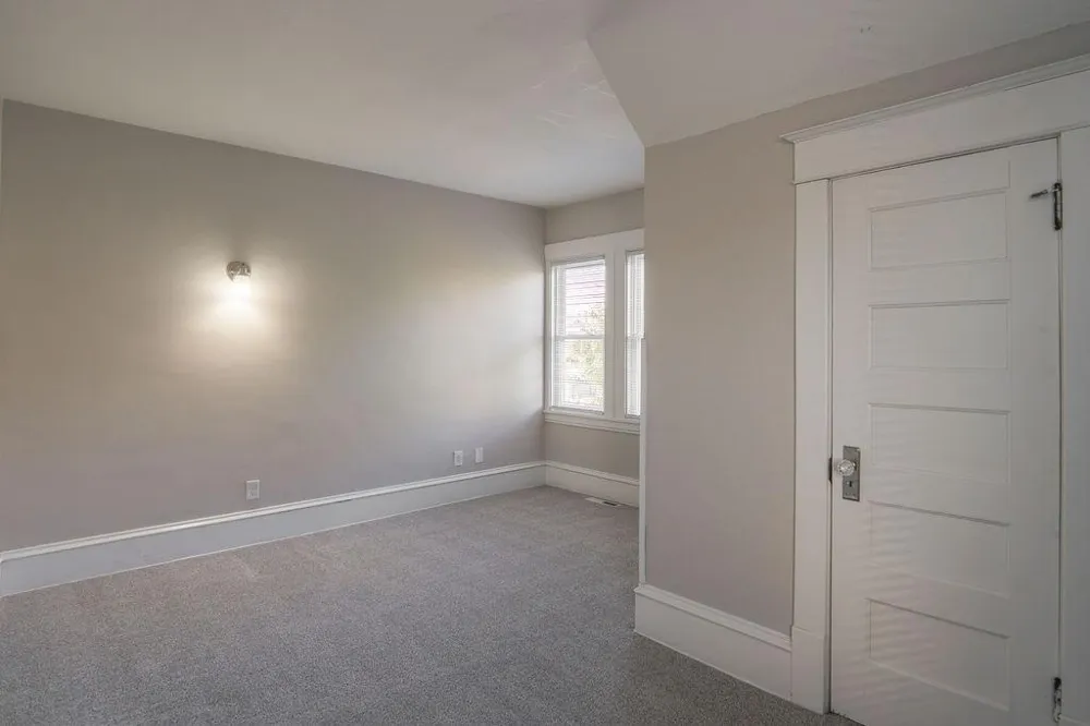 1606 Concordia Avenue Saint Paul, MN 55104