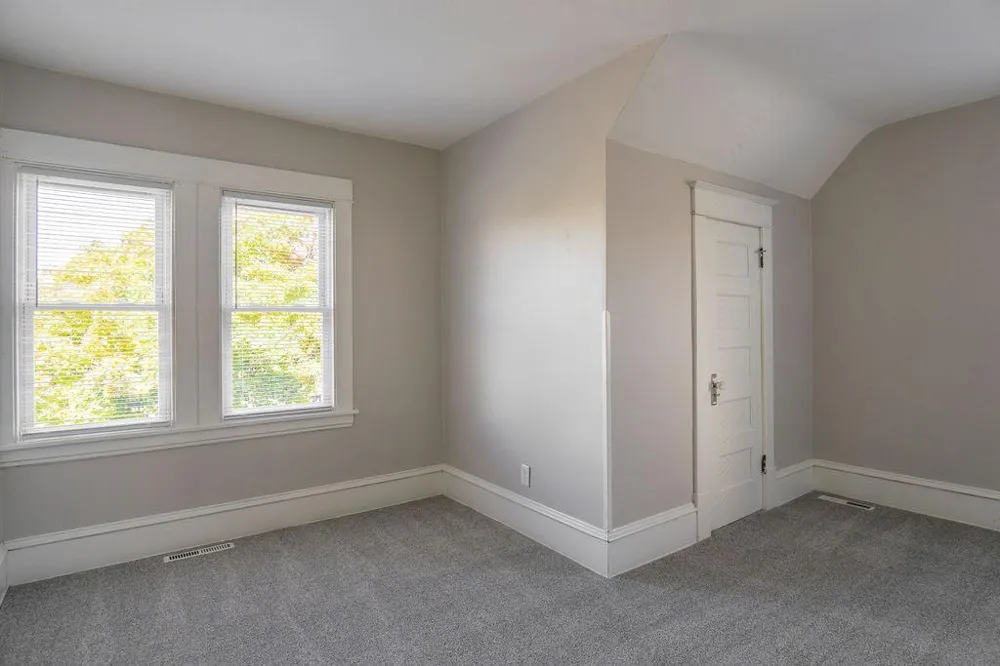 1606 Concordia Avenue Saint Paul, MN 55104