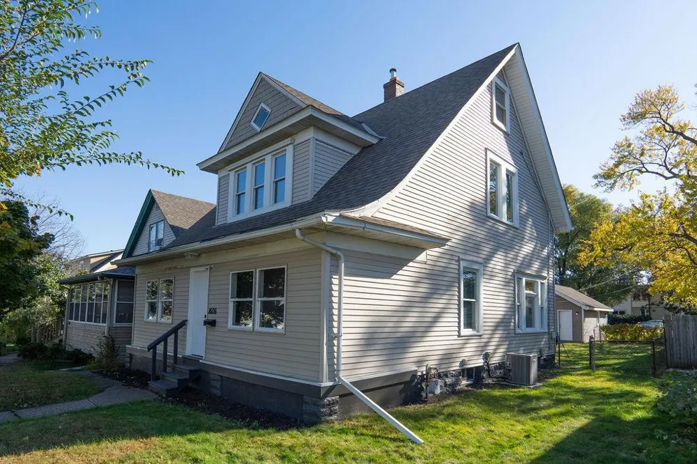 1606 Concordia Avenue Saint Paul, MN 55104