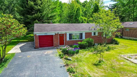 9315 Greenhedge Lane