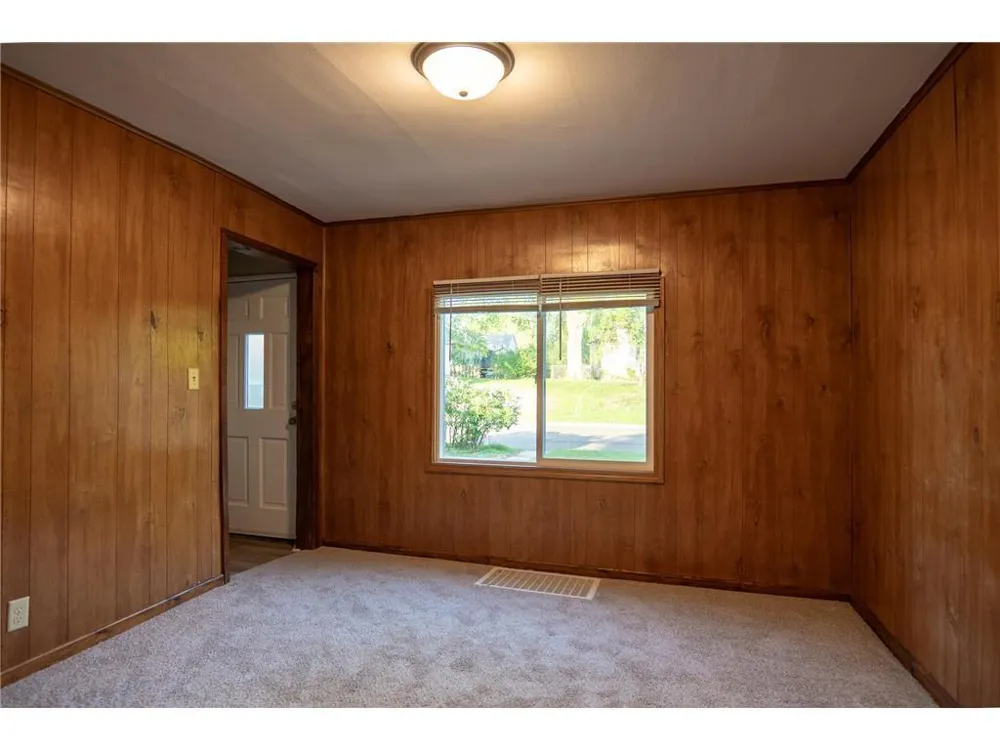 608 7th Ave S Hopkins, MN 55343