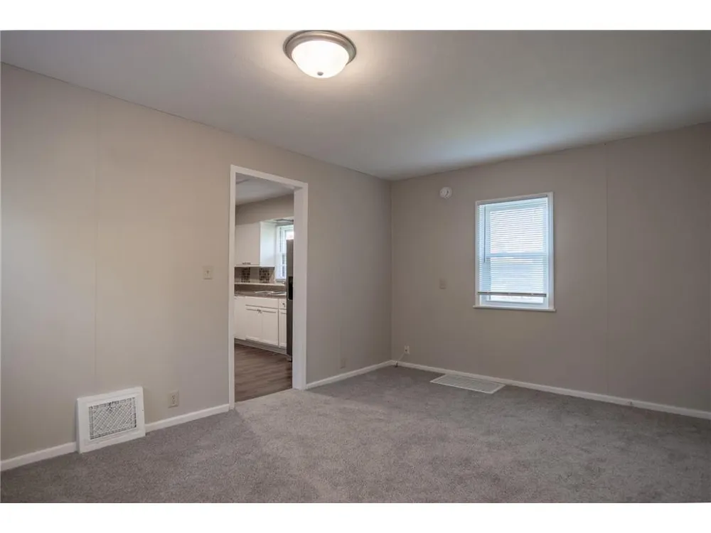 608 7th Ave S Hopkins, MN 55343