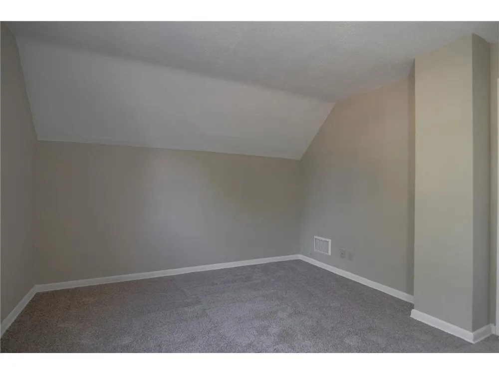 608 7th Ave S Hopkins, MN 55343