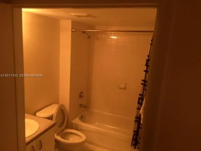 816 NW 11th St #1104 Miami, FL 33136