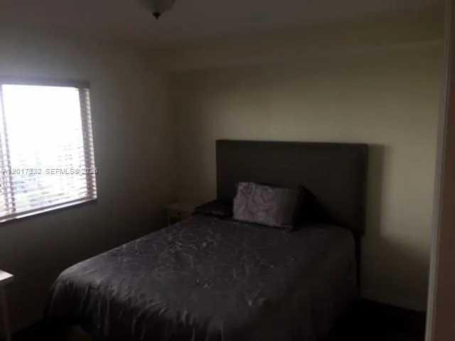 816 NW 11th St #1104 Miami, FL 33136