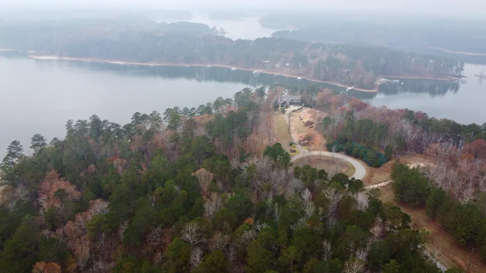 1549 Treasure Cove Tignall, GA 30668