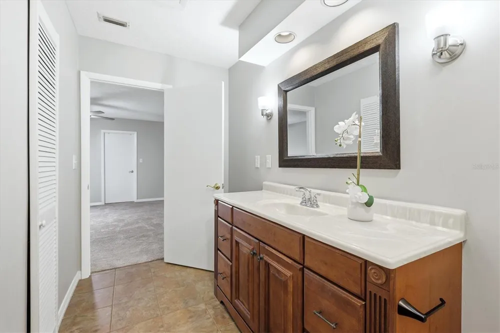 6628 DRAW LANE #122 Sarasota, FL 34238