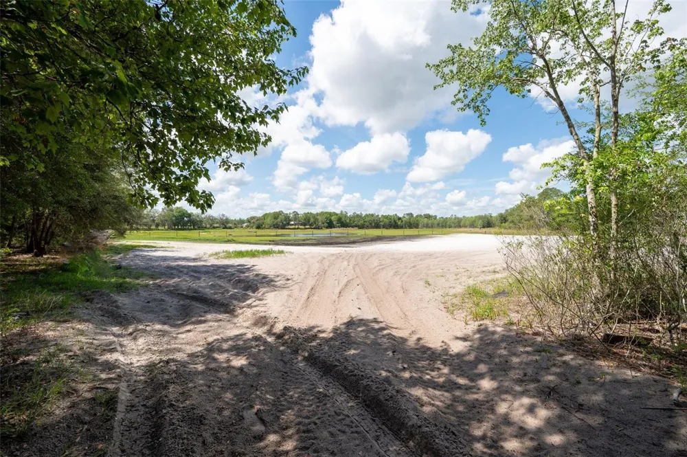 SE 53 COURT Trenton, FL 32693