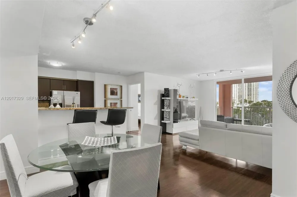 19655 E Country Club Dr #6304 Aventura, FL 33180