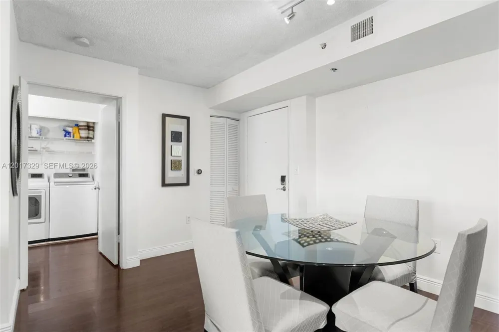 19655 E Country Club Dr #6304 Aventura, FL 33180