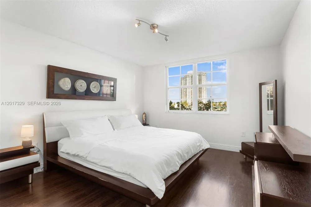 19655 E Country Club Dr #6304 Aventura, FL 33180