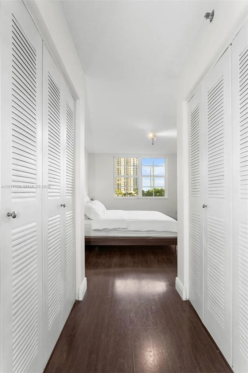 19655 E Country Club Dr #6304 Aventura, FL 33180