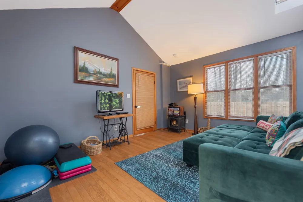 9177 Shady Lane Chikaming Township, MI 49116
