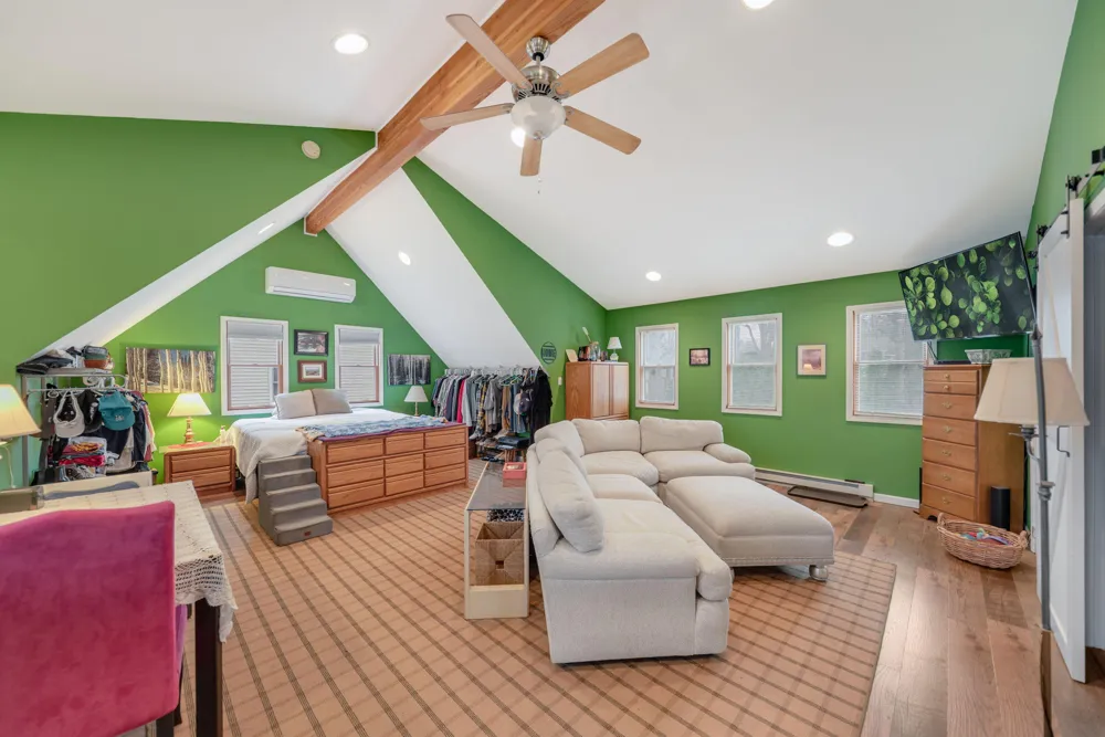 9177 Shady Lane Chikaming Township, MI 49116