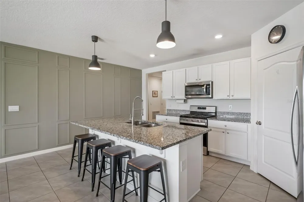 623 LAZIO CIRCLE Debary, FL 32713