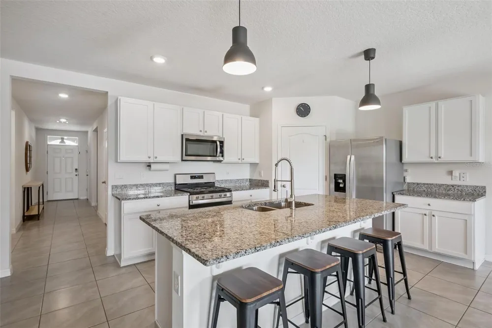 623 LAZIO CIRCLE Debary, FL 32713