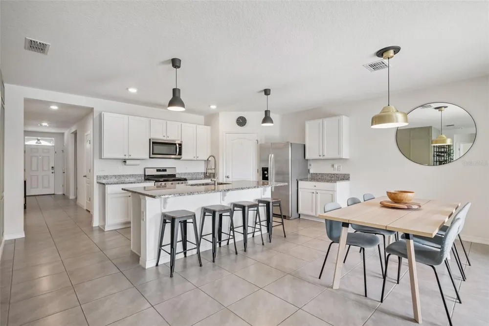 623 LAZIO CIRCLE Debary, FL 32713