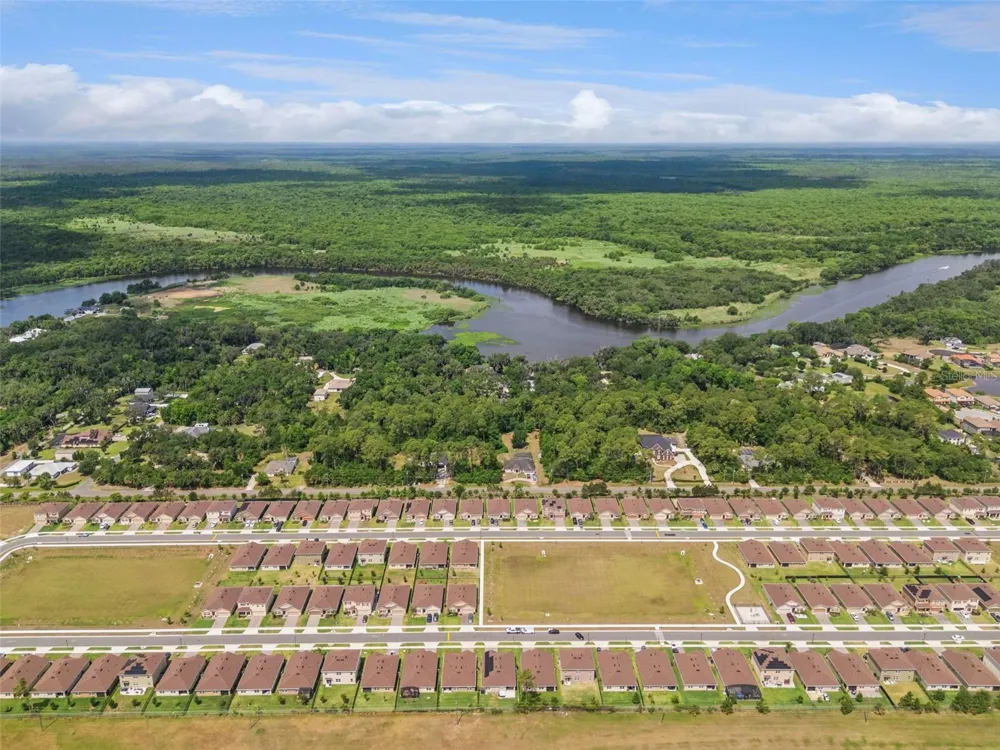 623 LAZIO CIRCLE Debary, FL 32713