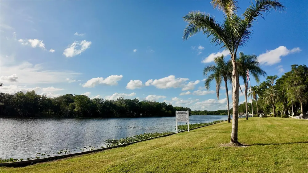 623 LAZIO CIRCLE Debary, FL 32713