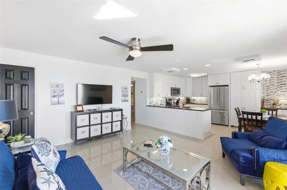 5280 COQUINA KEY DRIVE SE #A furnished seasonal St Petersburg, FL 33705