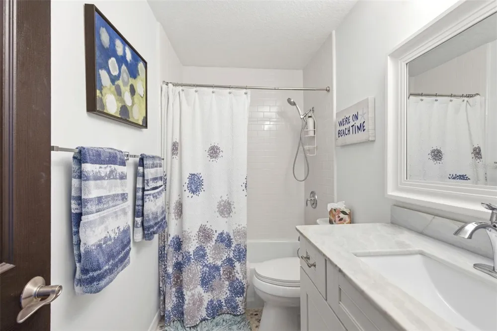 5280 COQUINA KEY DRIVE SE #A furnished seasonal St Petersburg, FL 33705