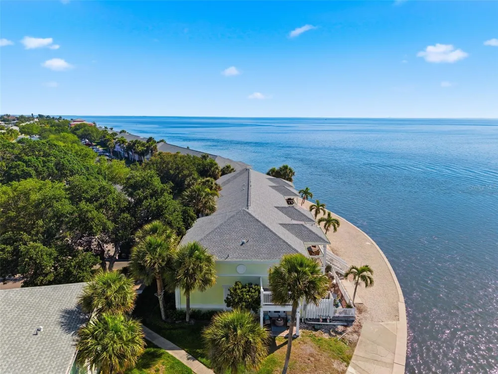 5280 COQUINA KEY DRIVE SE #A furnished seasonal St Petersburg, FL 33705