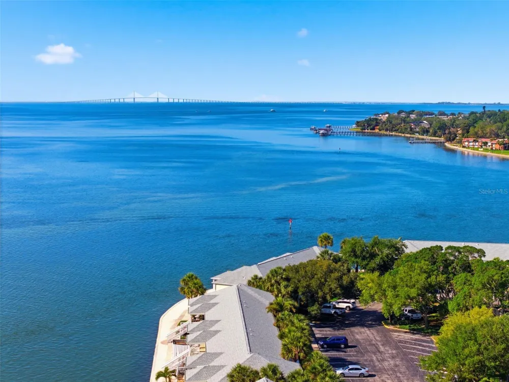 5280 COQUINA KEY DRIVE SE #A furnished seasonal St Petersburg, FL 33705