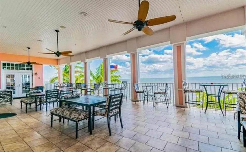 5280 COQUINA KEY DRIVE SE #A furnished seasonal St Petersburg, FL 33705