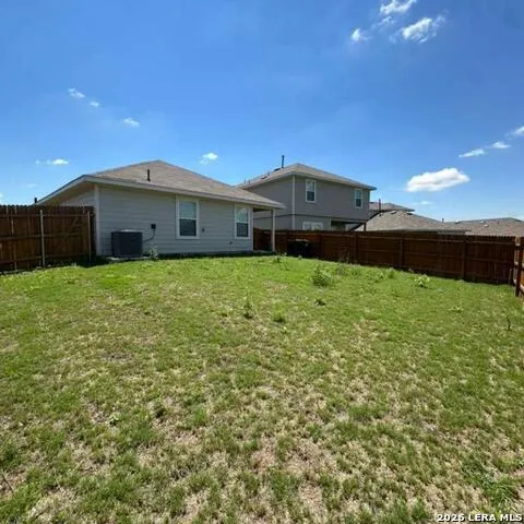 153 Lake Sweetwater Ln Buda, TX 78610