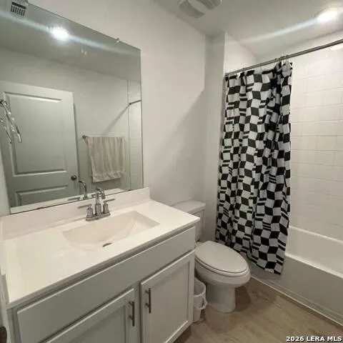153 Lake Sweetwater Ln Buda, TX 78610