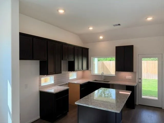 4710 Magnolia Montoya Drive Pinehurst, TX 77362