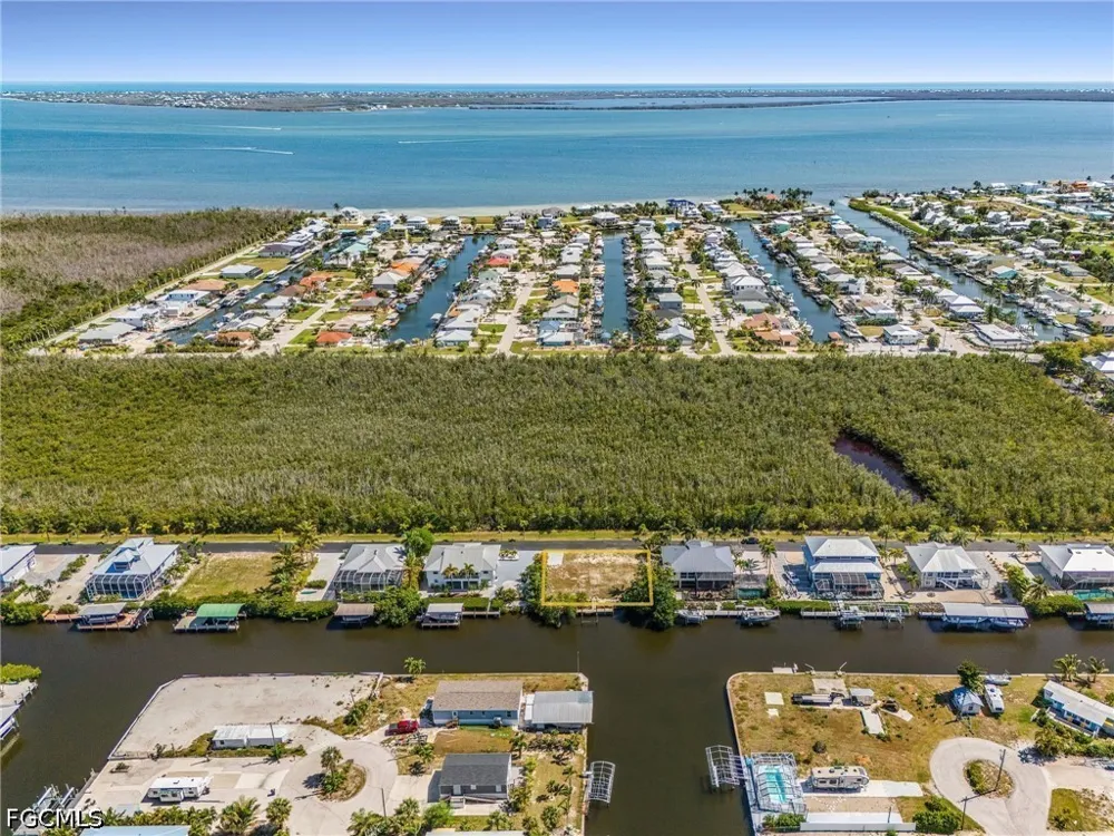 Buttonwood Key Court St James City, FL 33956
