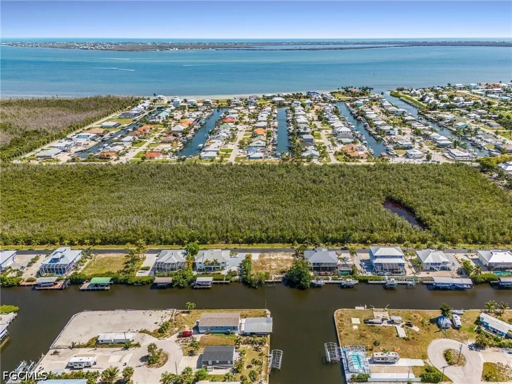 Buttonwood Key Court St James City, FL 33956