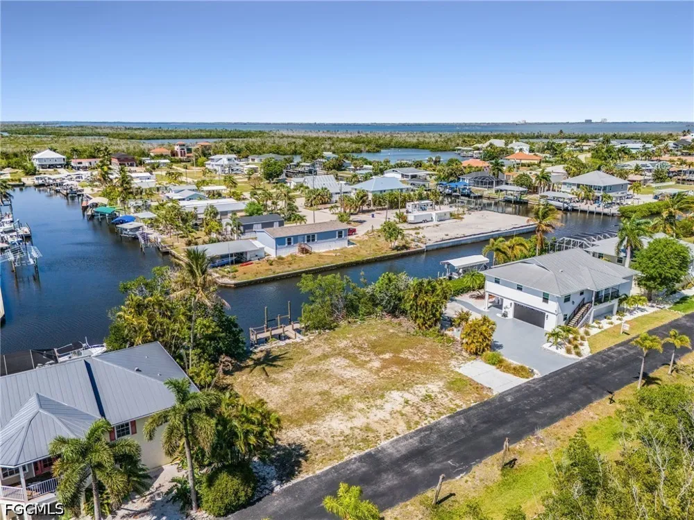 Buttonwood Key Court St James City, FL 33956