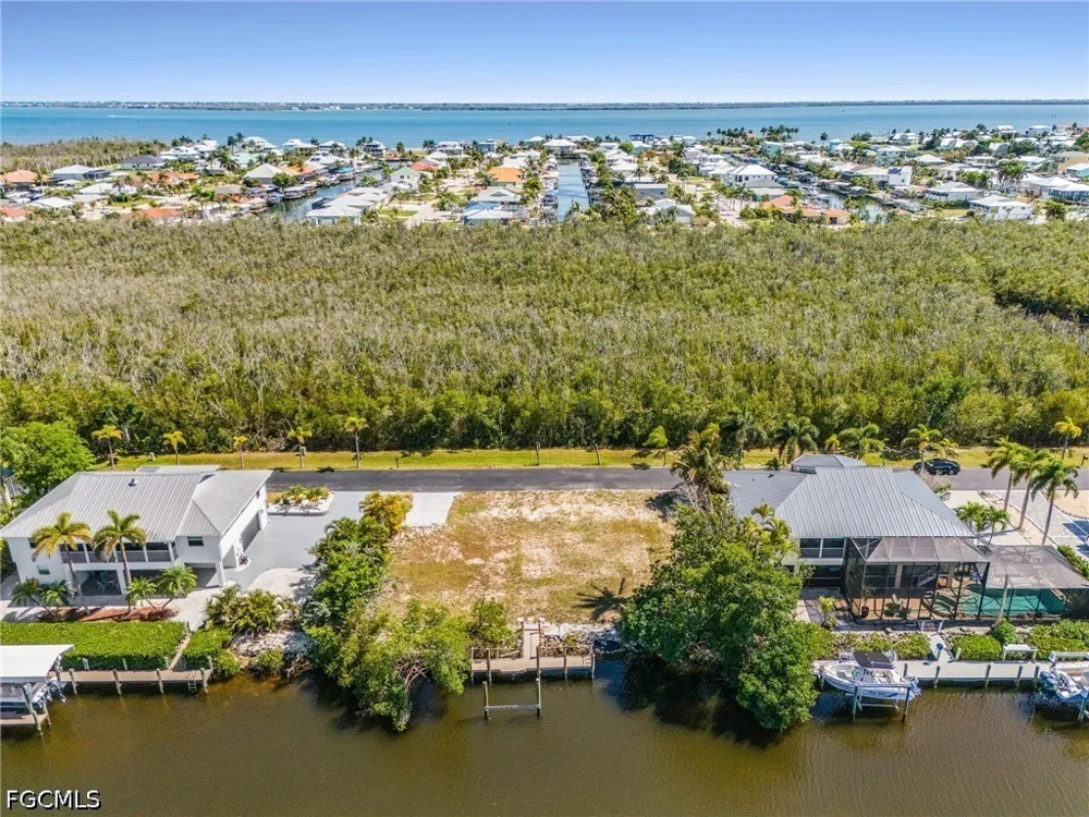 Buttonwood Key Court St James City, FL 33956