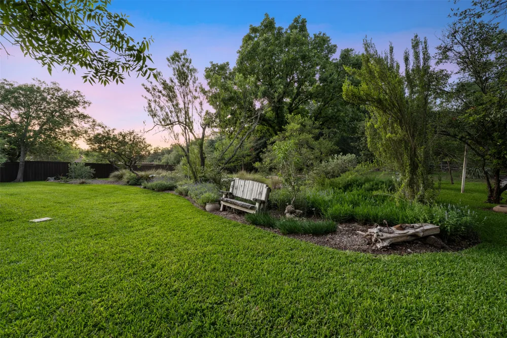 901 Brushy Bend Drive Round Rock, TX 78681