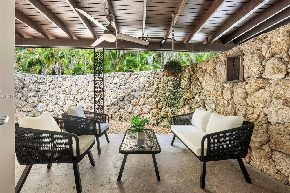 7650 SW 128th St Pinecrest, FL 33156