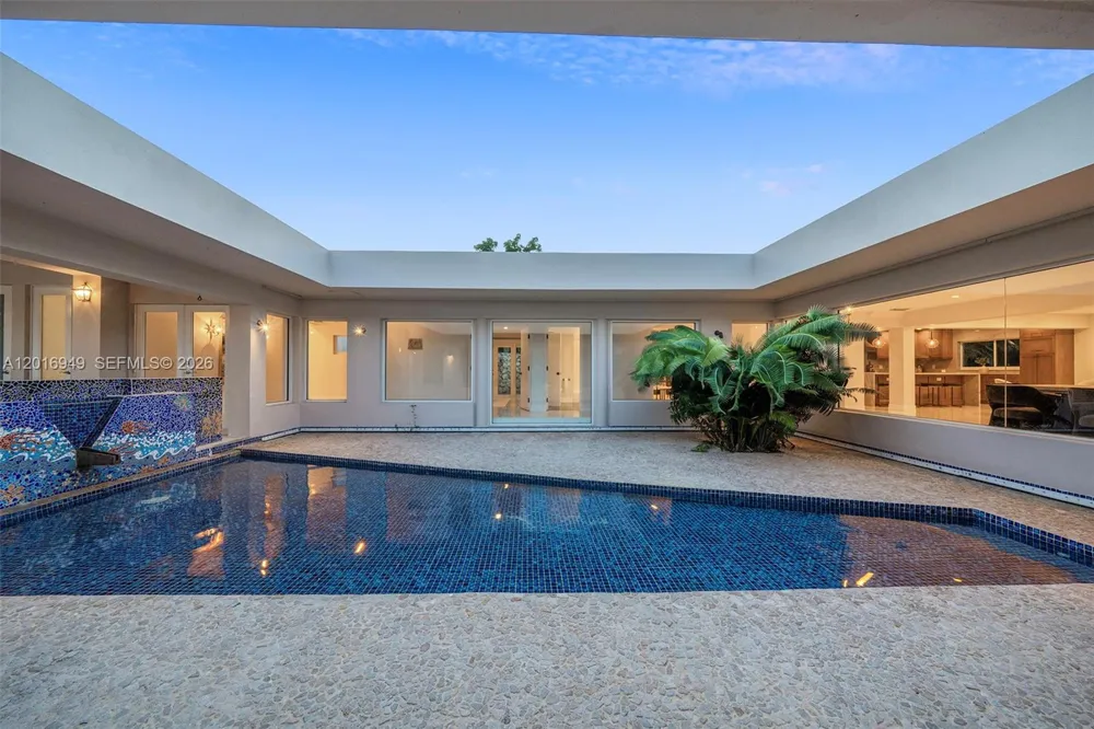 7650 SW 128th St Pinecrest, FL 33156
