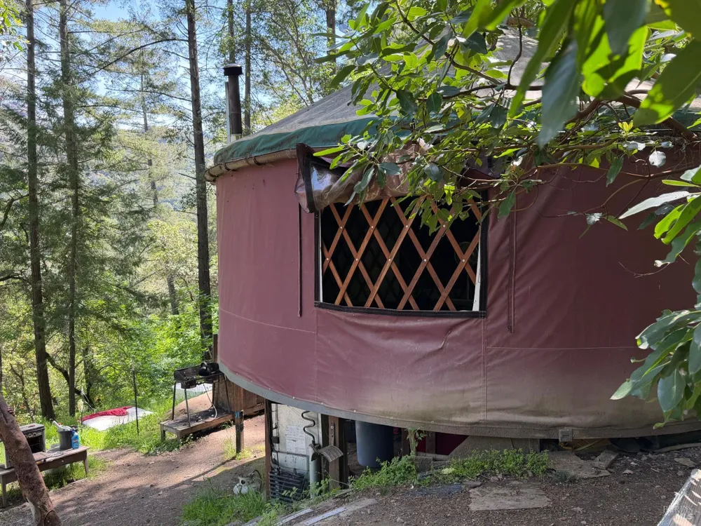 10150 Woodman Creek Road Laytonville, CA 95428