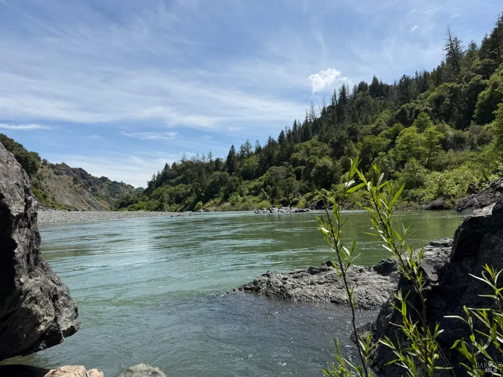 10150 Woodman Creek Road Laytonville, CA 95428