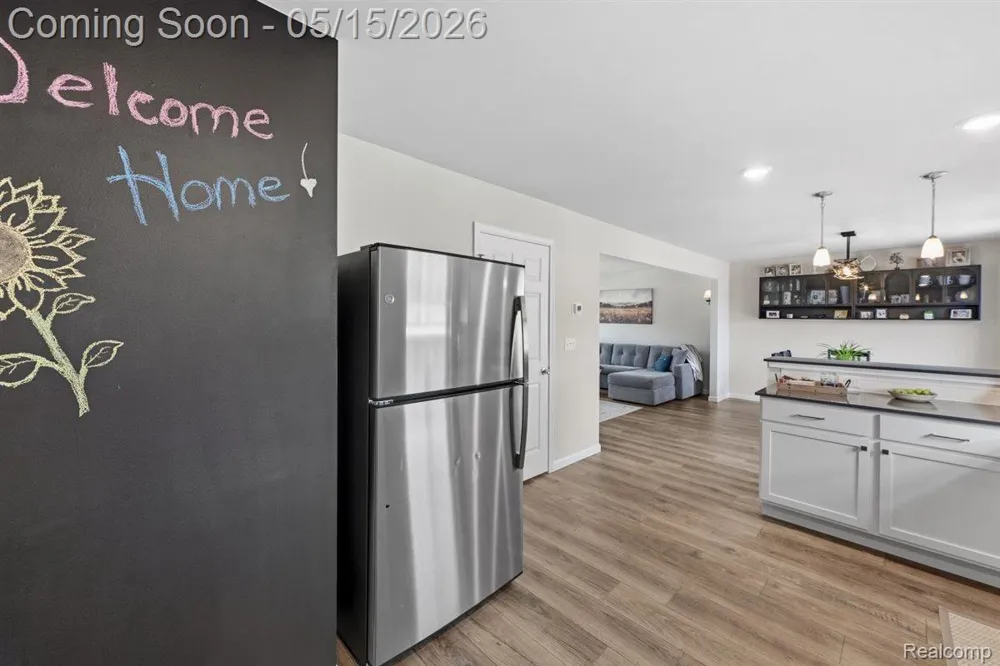 2888 Sycamore River Drive Handy Township, MI 48836
