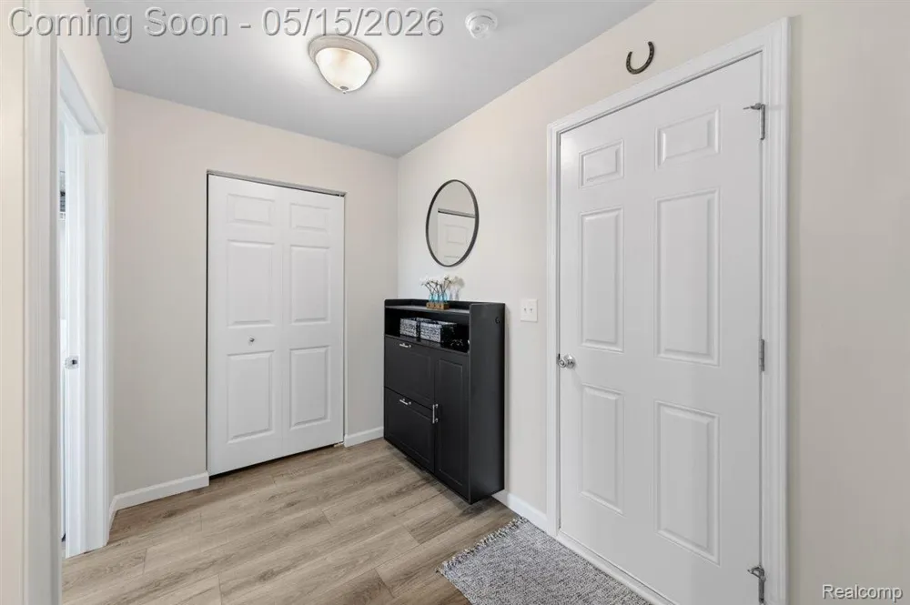 2888 Sycamore River Drive Handy Township, MI 48836
