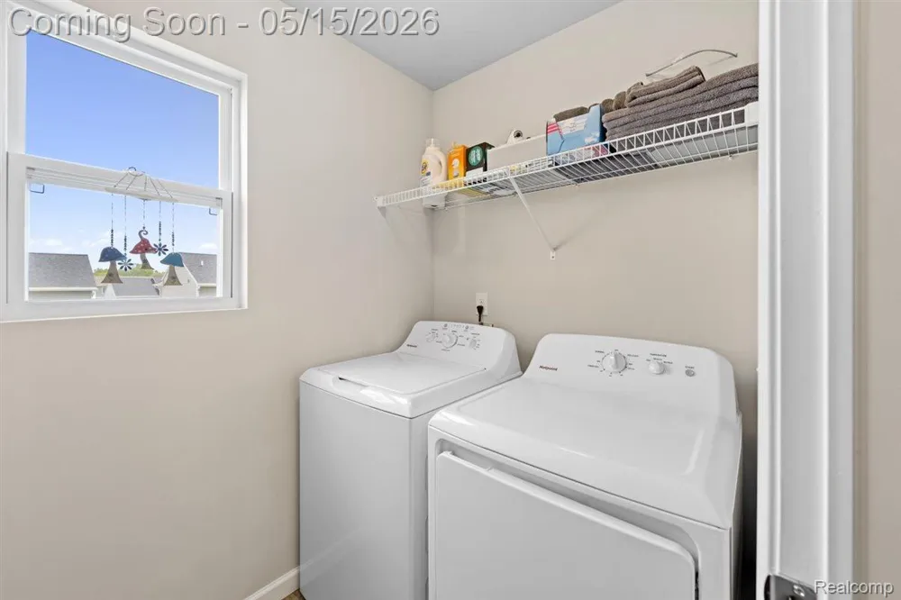 2888 Sycamore River Drive Handy Township, MI 48836